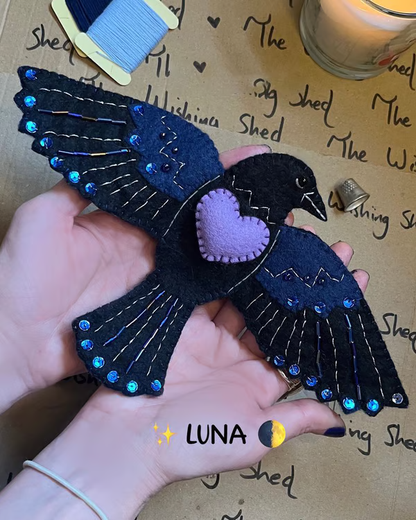 🎁 👩Premium Pick for Sewing Lovers -The Crow Sewing Pouch（The Best Gift for Mom）❤️🧵