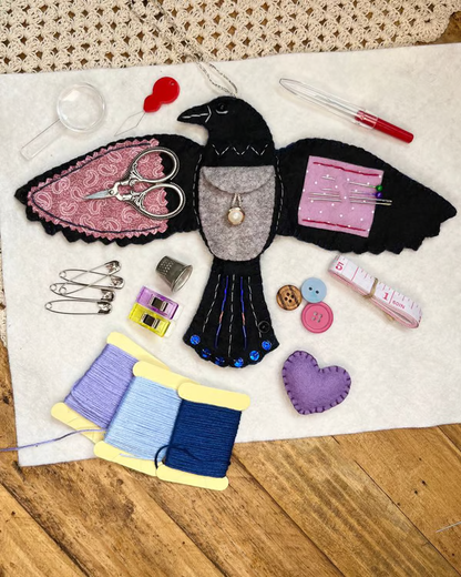 🎁 👩Premium Pick for Sewing Lovers -The Crow Sewing Pouch（The Best Gift for Mom）❤️🧵