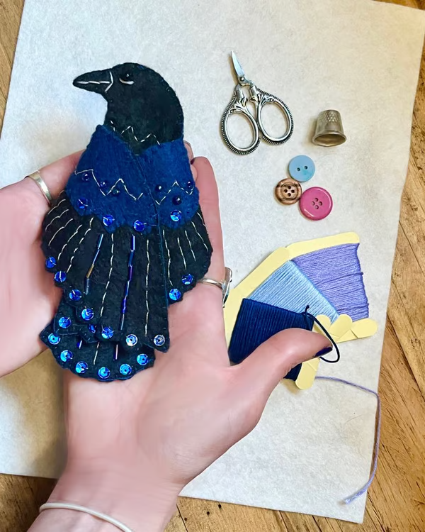 🎁 👩Premium Pick for Sewing Lovers -The Crow Sewing Pouch（The Best Gift for Mom）❤️🧵