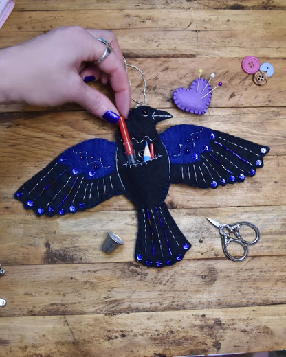 🎁 👩Premium Pick for Sewing Lovers -The Crow Sewing Pouch（The Best Gift for Mom）❤️🧵